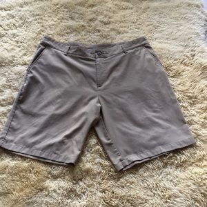 NWOT Adidas short men’s casual short 40